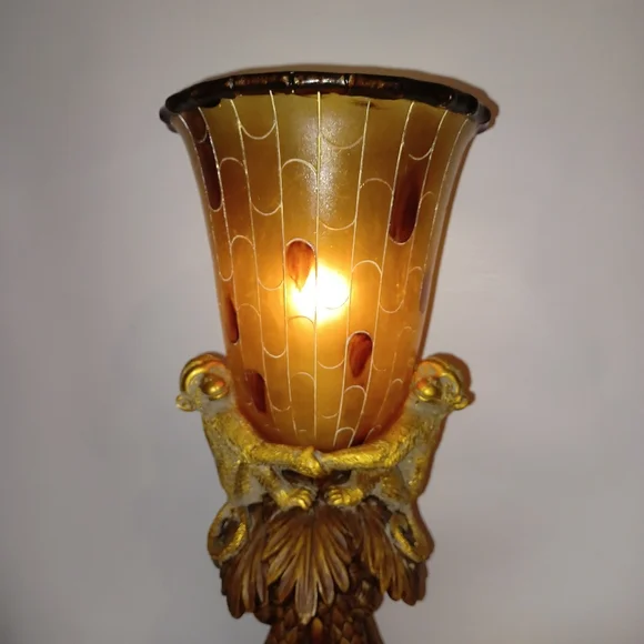 Vintage Intricate Lamp. Monkeys On Palm Tree Ratan Resin Base Mosaic Amber Shade - Picture 3 of 16